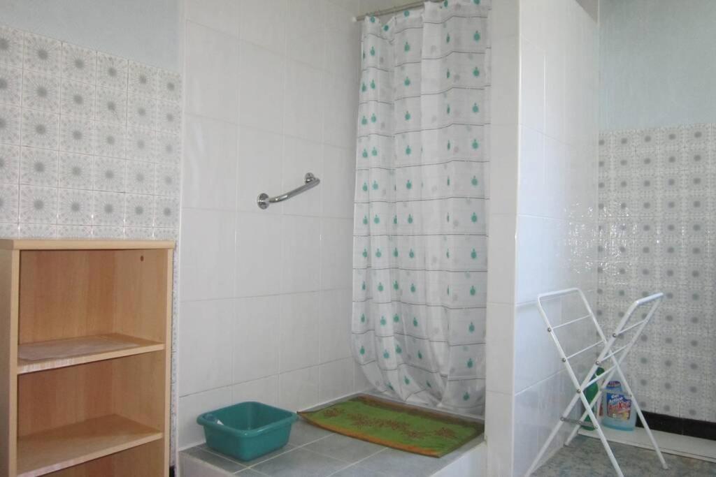 Appartement Rdc Maison De Village Savignac-les-Ormeaux Luaran gambar