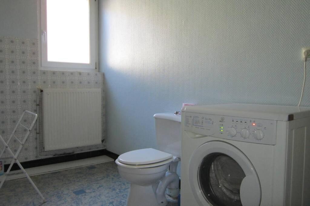 Appartement Rdc Maison De Village Savignac-les-Ormeaux Luaran gambar